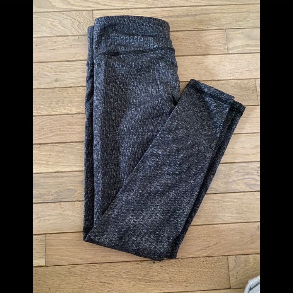 TNA Leggings